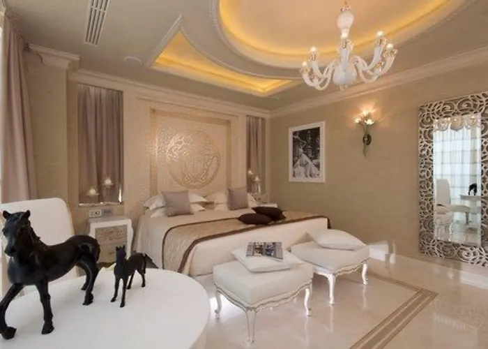 Отель Grand Da Vinci 5*