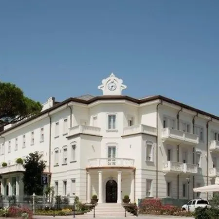 Grand Da Vinci Szálloda Cesenatico