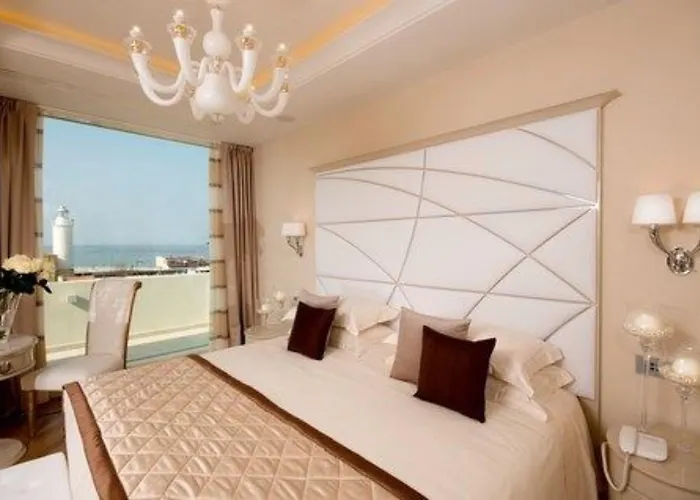 Grand Da Vinci Hotel 5*